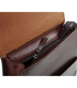 Leren Messenger Mod 114 7 Leren Messenger Mod 114 -Hexagona winkel 1c08df13ce5148c7aaa20f5383fe20a5