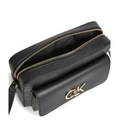 Calvin Klein Re-Lock Crossbodytas Zwart K60K609397BAX -Hexagona winkel 2498570fc1b14752bf240bc06c287c44