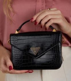 Guess Handtas Zwart HWCB86-64780-BLA 7 Guess Handtas Zwart HWCB86-64780-BLA -Hexagona winkel 27d0a22d61424540a533aa4cf6c9c90d