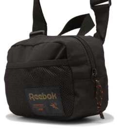 Reebok Schoudertas Classics Camping City 6 Reebok Schoudertas Classics Camping City -Hexagona winkel 4d4d4320429e4263be99260d52161218