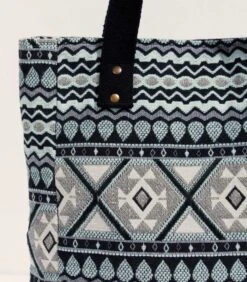 Mooie Katoenen Draagtas LUCIA 6 Mooie Katoenen Draagtas LUCIA -Hexagona winkel 5fb6925ec0074a238f733bed276817e2