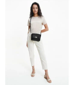 Calvin Klein Re-Lock Crossbodytas Zwart K60K609397BAX -Hexagona winkel 6c855e48f1944f17a826dacb6add9ff6
