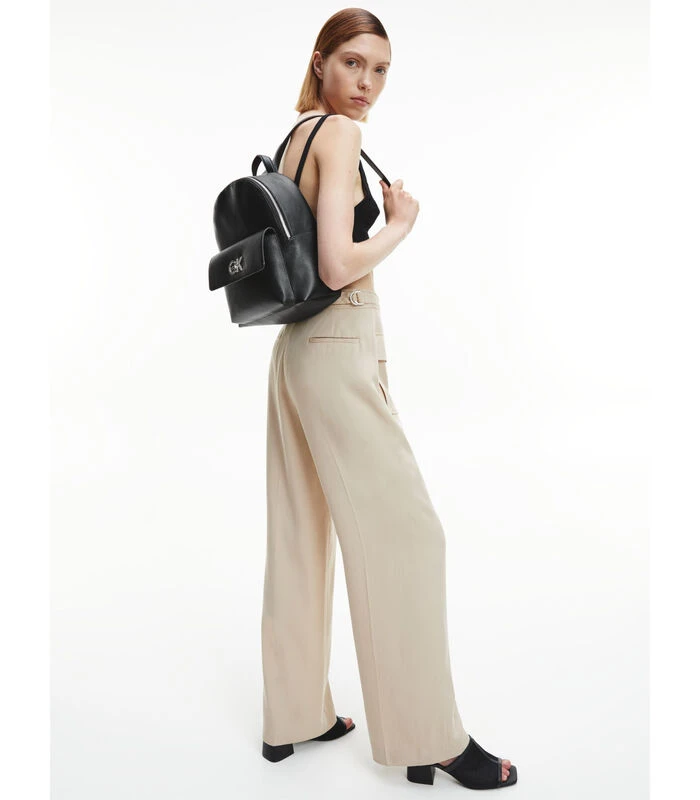 Calvin Klein Re-Lock Rugzak Zwart K60K609428BAX 2 Calvin Klein Re-Lock Rugzak Zwart K60K609428BAX - Afbeelding 2