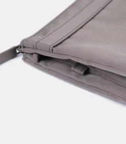 FRANC Medium 9 FRANC Medium -Hexagona winkel 89eeeb3802334e2eac366070fcf90c81