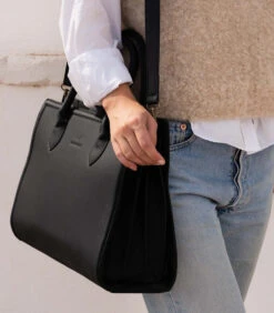 Essential Bag Shopper Zwart VH25017 8 Essential Bag Shopper Zwart VH25017 -Hexagona winkel 8cb199c3717c4a439b551fed7cfe412b