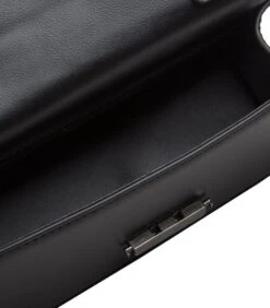 Crossbody Tas Daphne - Zwart 8 Crossbody Tas Daphne - Zwart -Hexagona winkel 8de9e855c7e9450687338f6caf44c4fa