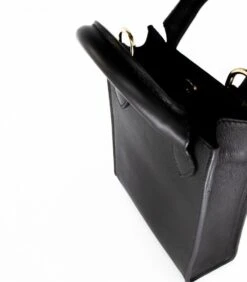 Ernest - Mini Zwarte Leren Tas 7 Ernest - Mini Zwarte Leren Tas -Hexagona winkel a3d5ea42766f4df78c8c600ebbb45918