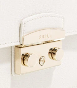 Furla Metropolis Schoudertas Wit WB00772AX07321704S 10 Furla Metropolis Schoudertas Wit WB00772AX07321704S -Hexagona winkel b566f62d9d5c43108a7649c4558481bf