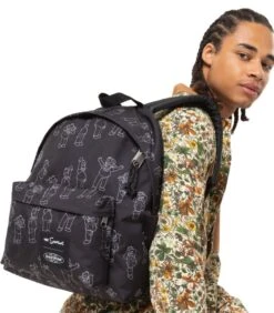 Eastpak Rugzak Padded Pak'r 8 Eastpak Rugzak Padded Pak'r -Hexagona winkel bb83829a5f8f4644bd8818a9c5ecc28a