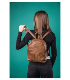 Leren Rugzak Van Lamsleer Bruin 9 Leren Rugzak Van Lamsleer Bruin -Hexagona winkel d46cfac370154a6b97f194fd8cb422c4