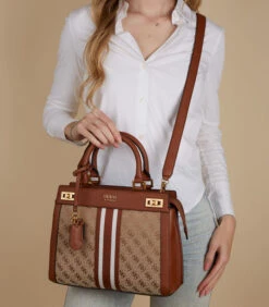 Guess Monique Handtas Cognac HWJB78-70260-LLG 7 Guess Monique Handtas Cognac HWJB78-70260-LLG -Hexagona winkel d49f938a3e73472092b4b6038a08c2c3