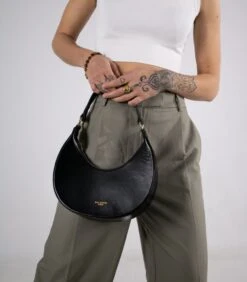 Moon - Zwarte Leren Halvemaanvormige Handtas 9 Moon - Zwarte Leren Halvemaanvormige Handtas -Hexagona winkel da5347f8b0544614aaf0100458eb0030