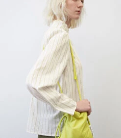 Marc O'Polo Pillow Micro Crossbody Bag 8 Marc O'Polo Pillow Micro Crossbody Bag -Hexagona winkel e2cdf278c81947c0b1336408fe3574e5