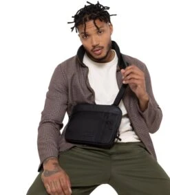 Eastpak Schoudertas Ivon -Hexagona winkel ef60efb748174b74ad3b6ed5ad80bafd