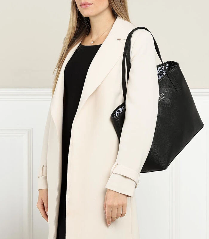 Guess Vikky Shopper Zwart HWVG69-95230-BLA 2 Guess Vikky Shopper Zwart HWVG69-95230-BLA - Afbeelding 2