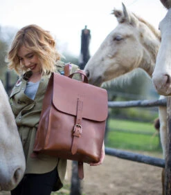 Leren Rugzak Mod 120 -Hexagona winkel f181e1dedf074b9ab421ad1f5b1e8549