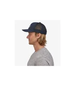 Patagonia P-6 Logo Trucker Blauw Cap 6 Patagonia P-6 Logo Trucker Blauw Cap -Hexagona winkel f8f4d25dfd29416fb58fd015852706c1